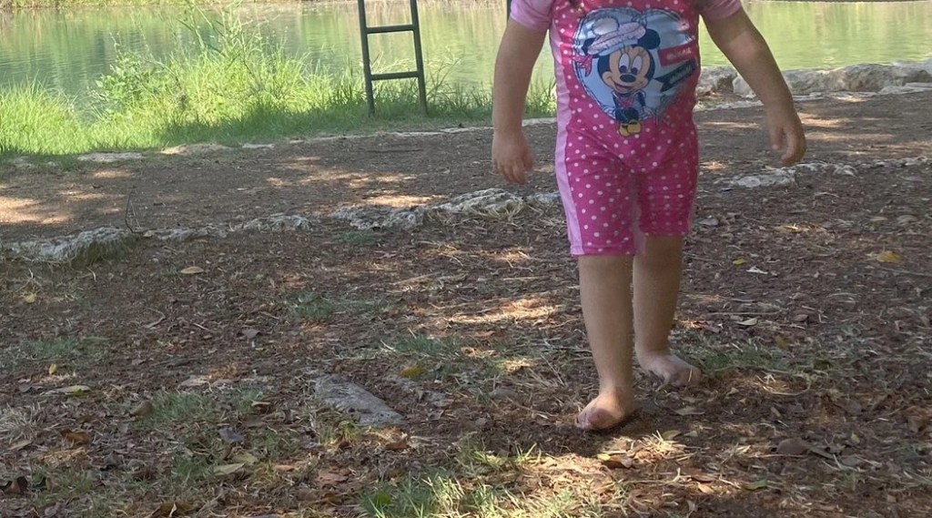 גראונדינג – למה כדאי ללכת יחפים&nbsp;?